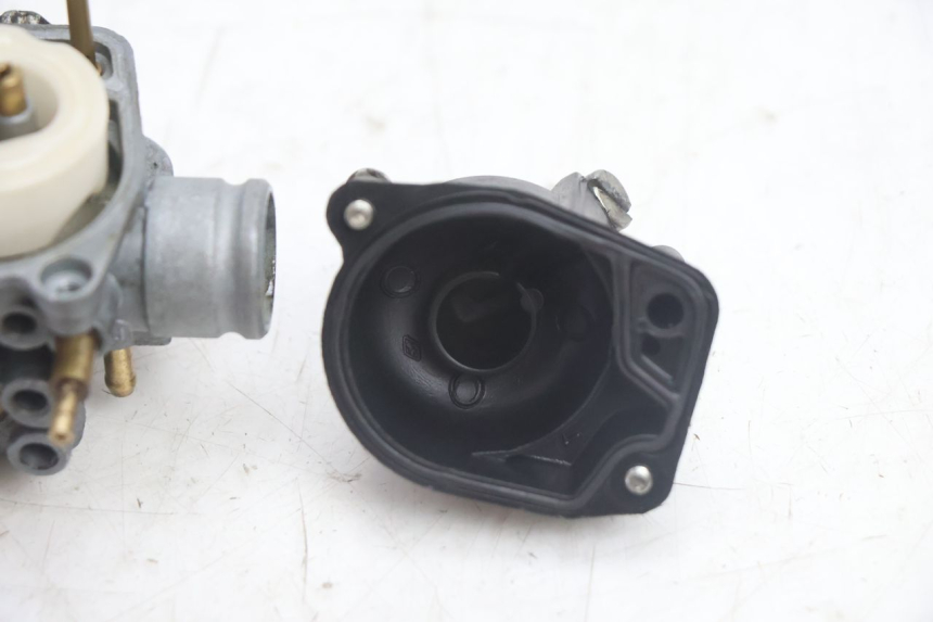 photo de CARBURETOR PEUGEOT STREETZONE NAKED 2T 50 (2014 - 2018) - Additional view of the item