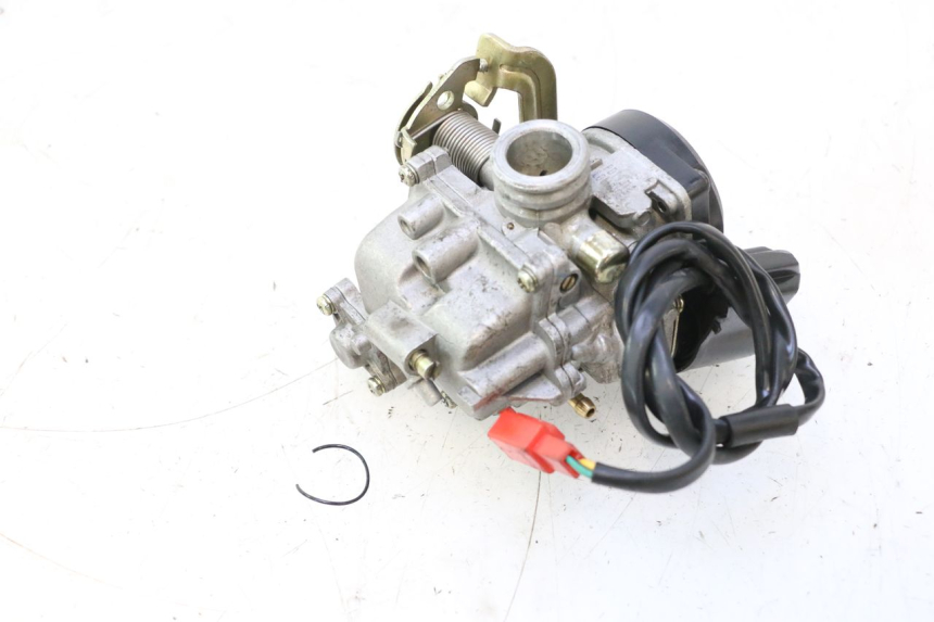 photo de CARBURETOR BAOTIAN TRAVEL SPIRIT 50 (2010 - 2012) - Surface and material condition