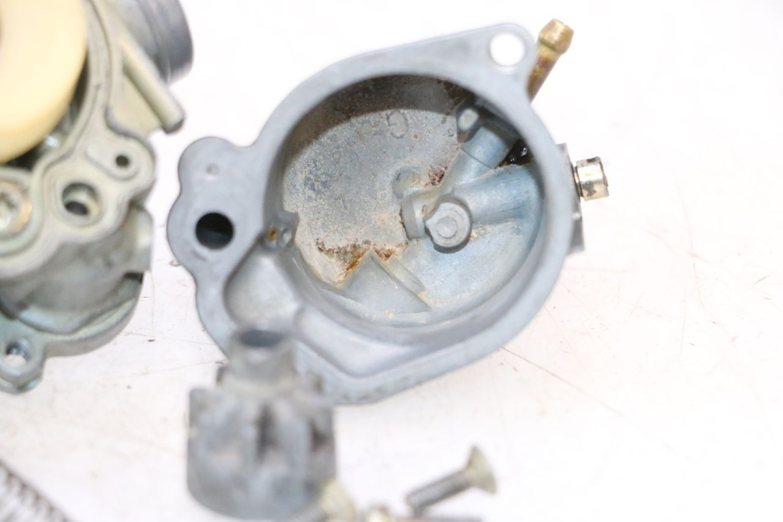 photo de CARBURETOR PEUGEOT TREKKER TKR 50 (2005 - 2014) - Detailed visual inspection