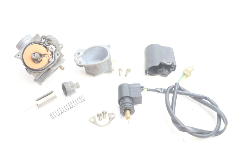 photo de CARBURETOR PEUGEOT TREKKER 50 (1995 - 2004) - Surface and material condition