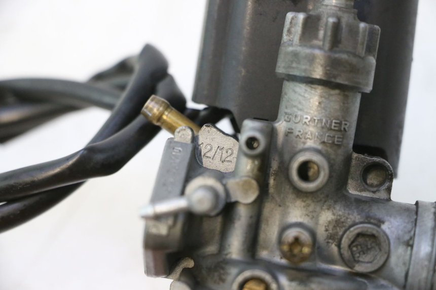 photo de CARBURETOR PEUGEOT TREKKER 50 (1995 - 2004) - Zoom on usage condition