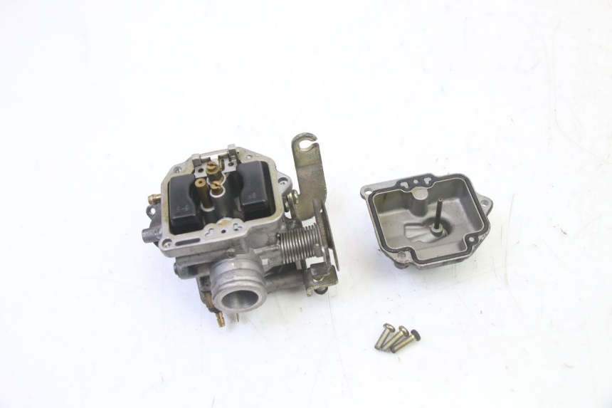 photo de CARBURETOR PEUGEOT V-CLIC VCLIC 50 (2007 - 2013) - Surface and material condition