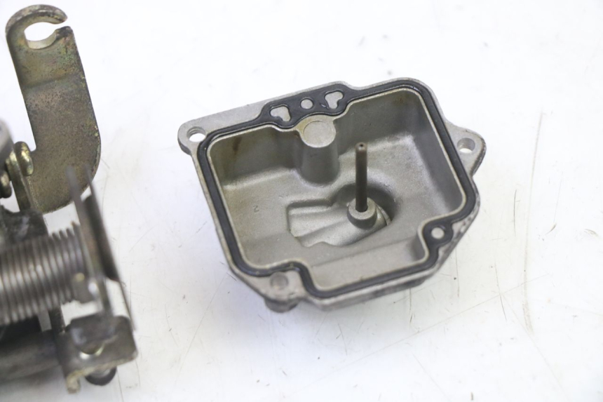 photo de CARBURETOR PEUGEOT V-CLIC VCLIC 50 (2007 - 2013) - Markings and original references