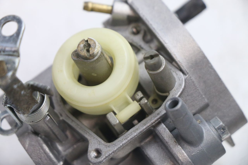 photo de CARBURETOR PIAGGIO VESPA PK FL 2T 50 (1990 - 1996) - Fixing points details