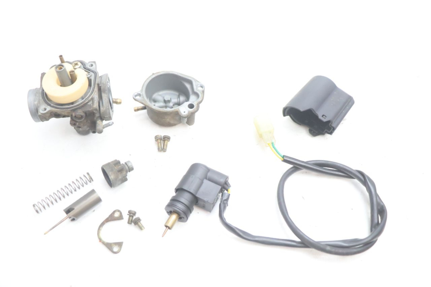 photo de CARBURETOR PEUGEOT VIVACITY 50 (1998 - 2003) - Surface and material condition