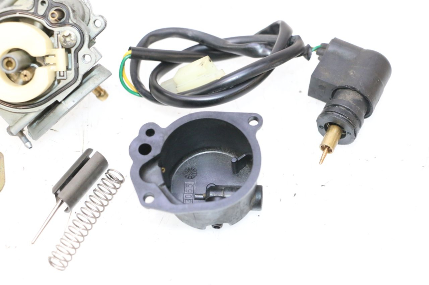 photo de CARBURETOR PEUGEOT VIVACITY 50 (2004 - 2009) - High-resolution close-up