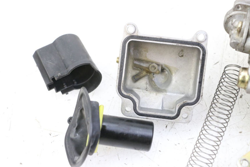 photo de CARBURETOR VONROAD YIBEN 125 (2006 - 2010) - Focus on structure