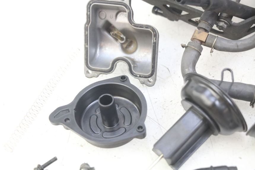 photo de CARBURETOR HONDA VT C SHADOW 125 (1999 - 2007) - Main view