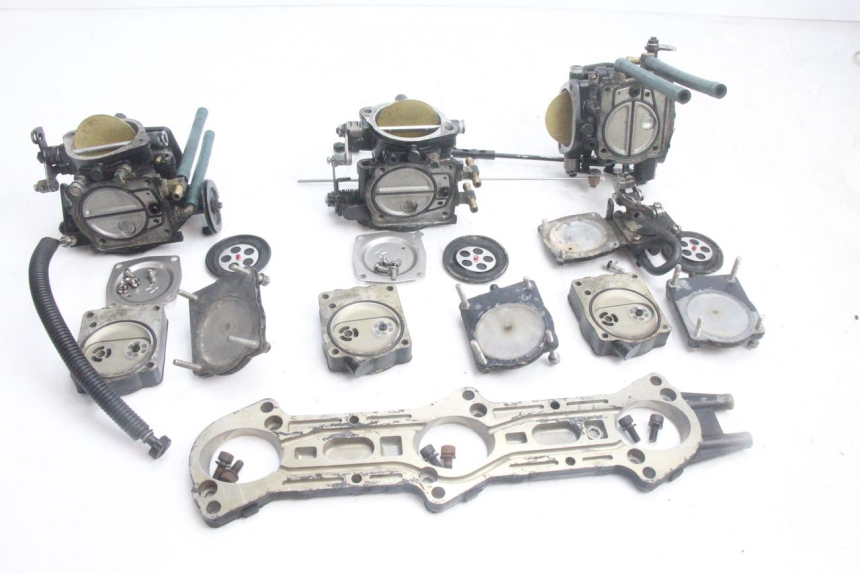 photo de CARBURETOR YAMAHA WAVE RUNNER GP R 1200 (2000 - 2003) - Zoom on usage condition