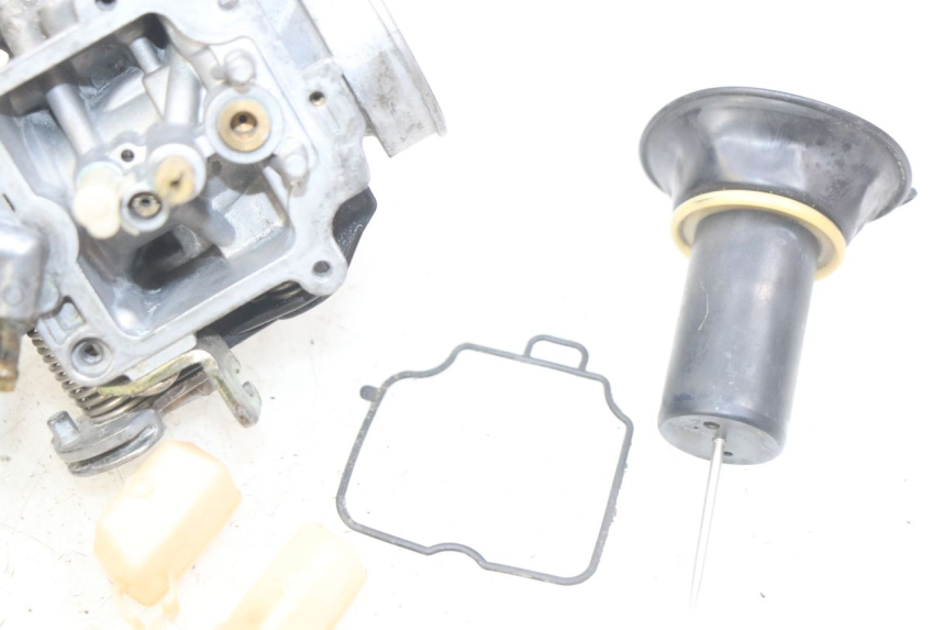 photo de CARBURETOR PIAGGIO X8 125 (2004 - 2007) - Alternative angle