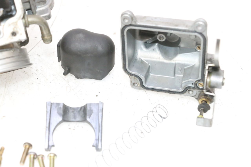 photo de CARBURETOR PIAGGIO X9 EVOLUTION 125 (2003 - 2007) - Alternative perspective