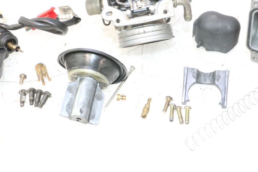 photo de CARBURETOR PIAGGIO X9 EVOLUTION 125 (2003 - 2007) - Technical close-up