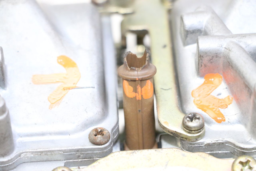 photo de CARBURETOR YAMAHA XJN DIVERSION 600 (2000 - 2003) - Main view