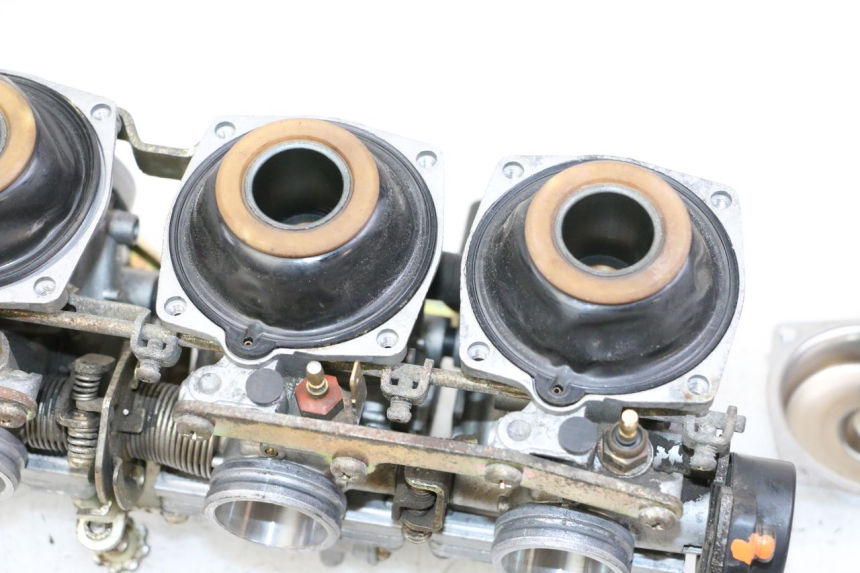 photo de CARBURETOR YAMAHA XJN DIVERSION 600 (2000 - 2003) - Alternative perspective