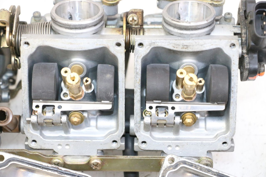 photo de CARBURETOR YAMAHA XJN DIVERSION 600 (2000 - 2003) - Checked used part