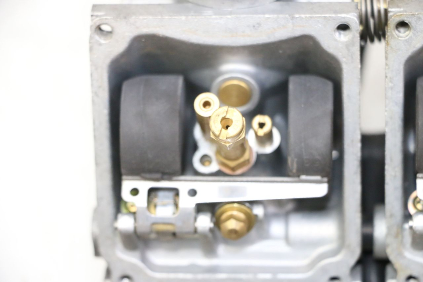 photo de CARBURETOR YAMAHA XJN DIVERSION 600 (2000 - 2003) - High-resolution close-up