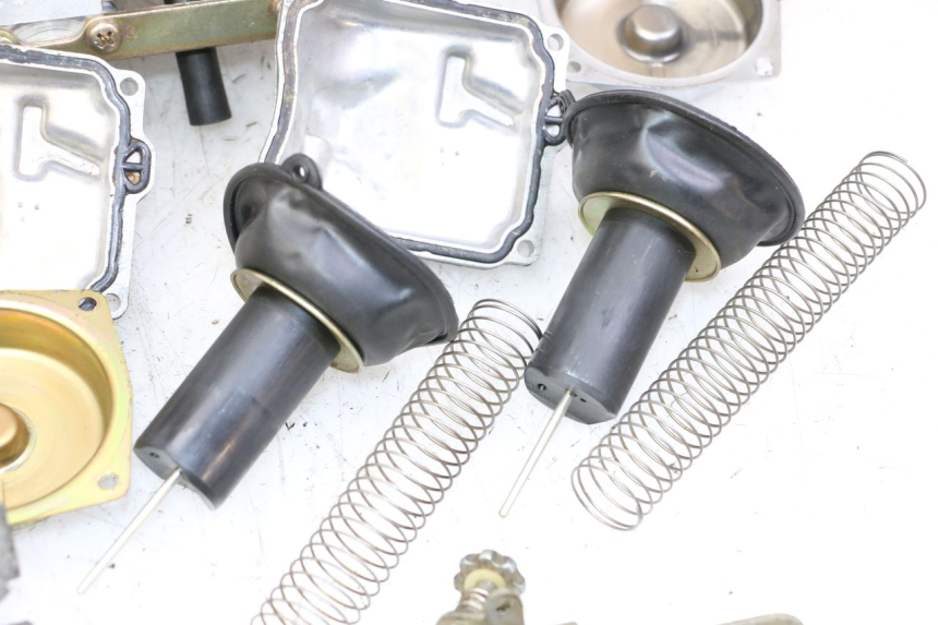 photo de CARBURETOR YAMAHA XJN DIVERSION 600 (2000 - 2003) - Focus on structure