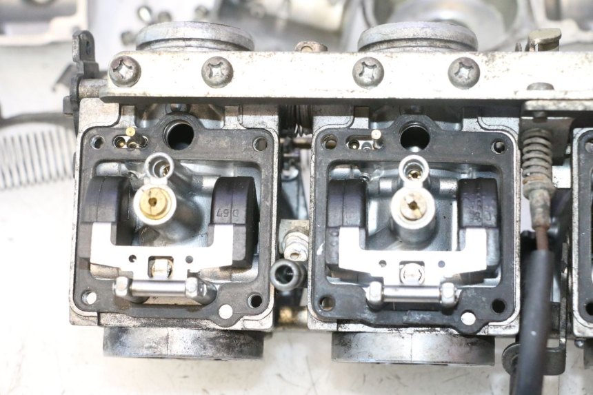 photo de CARBURETOR YAMAHA XJR 1300 (1998 - 2002) - Fixing points details