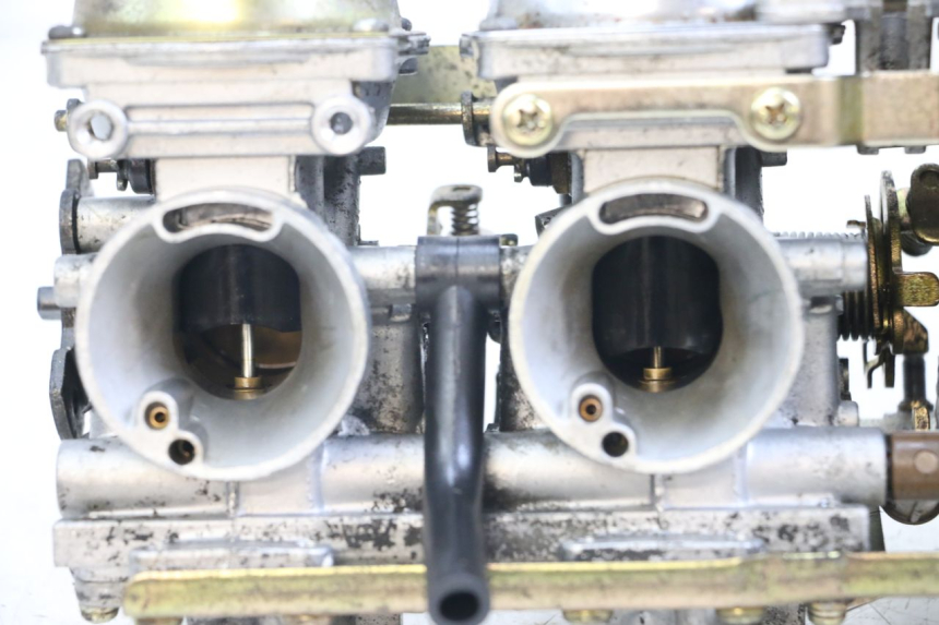 photo de CARBURETOR YAMAHA XJS DIVERSION 600 (1997 - 1999) - Distinctive features