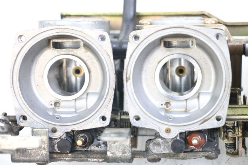 photo de CARBURETOR YAMAHA XJS DIVERSION 600 (1997 - 1999) - Technical close-up