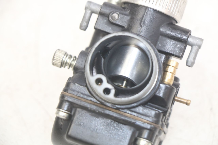 photo de CARBURETOR PEUGEOT XP6 50 (2006 - 2011) - Surface and material condition