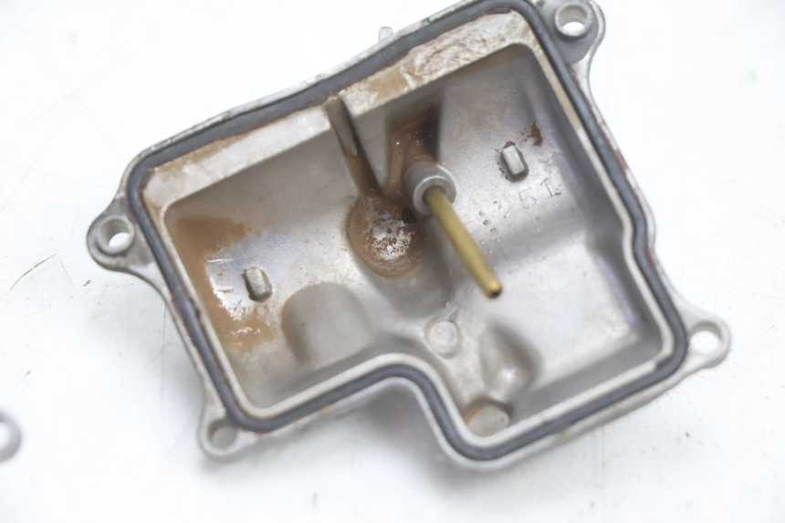photo de CARBURETOR HONDA XRV AFRICA TWIN 750 (1990 - 1992) - Focus on structure