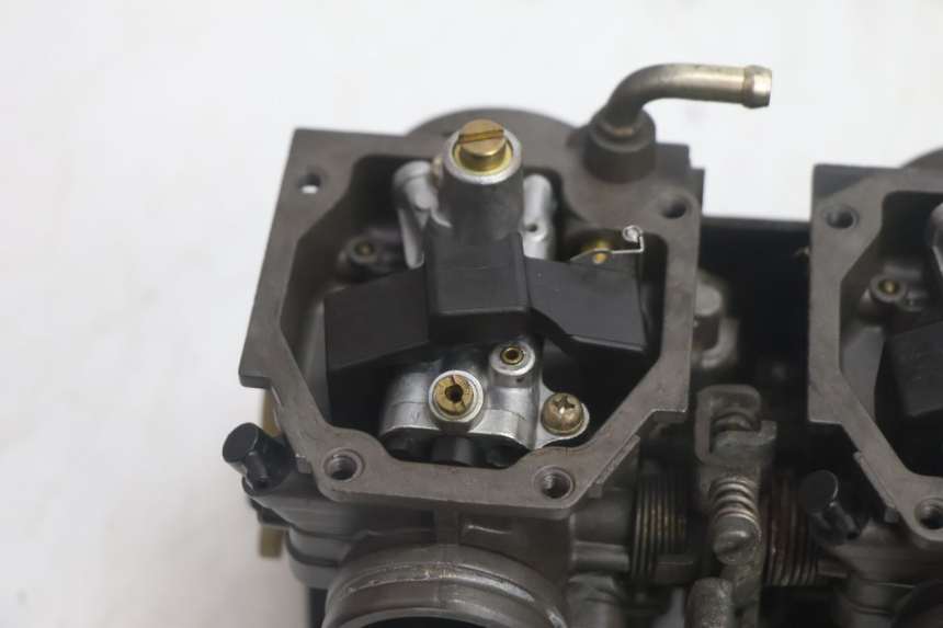 photo de CARBURETOR YAMAHA XV VIRAGO 535 (1988 - 2004) - Distinctive features