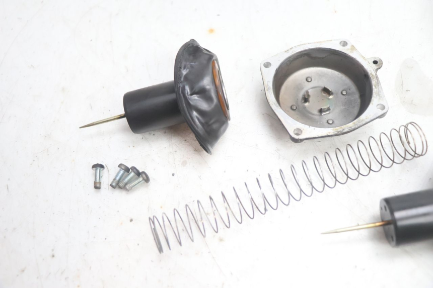 photo de CARBURETOR YAMAHA XV VIRAGO 535 (1988 - 2004) - Detailed visual inspection