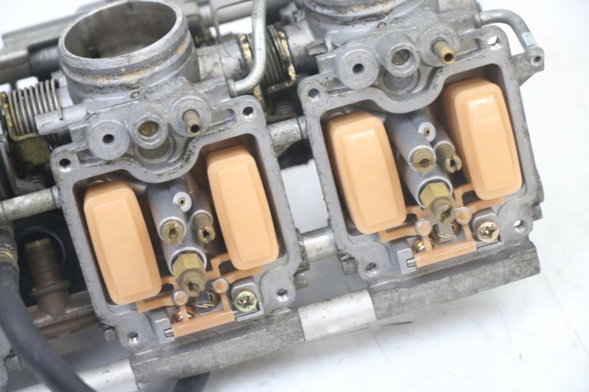 photo de CARBURETOR YAMAHA FZS FAZER 600 (2001 - 2003) - Additional view of the item