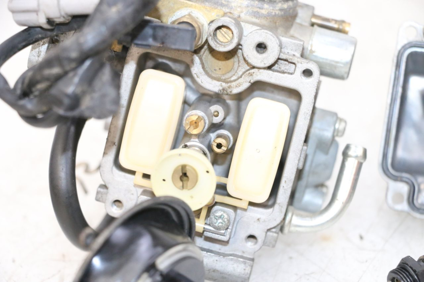 photo de CARBURETOR YAMAHA YFM R RAPTOR 250 (2008 - 2014) - Surface and material condition