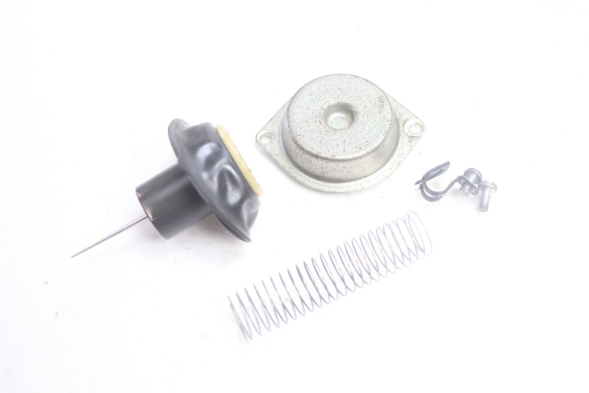 photo de CARBURETOR YAMAHA YP MAJESTY 125 (2007 - 2010) - High-resolution close-up