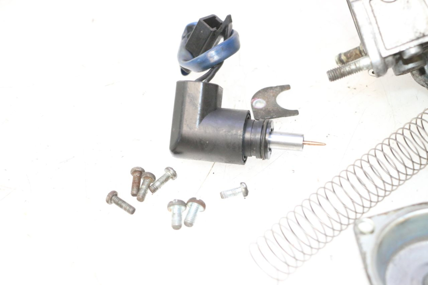 photo de CARBURETOR YAMAHA YP MAJESTY 125 (2002 - 2006) - Alternative perspective