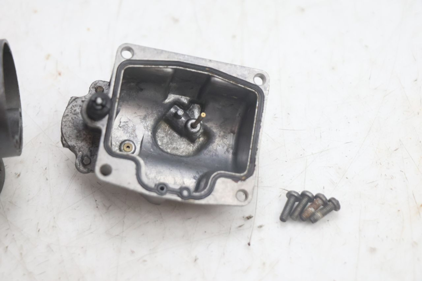 photo de CARBURETOR YAMAHA YP MAJESTY 125 (2002 - 2006) - Additional view of the item