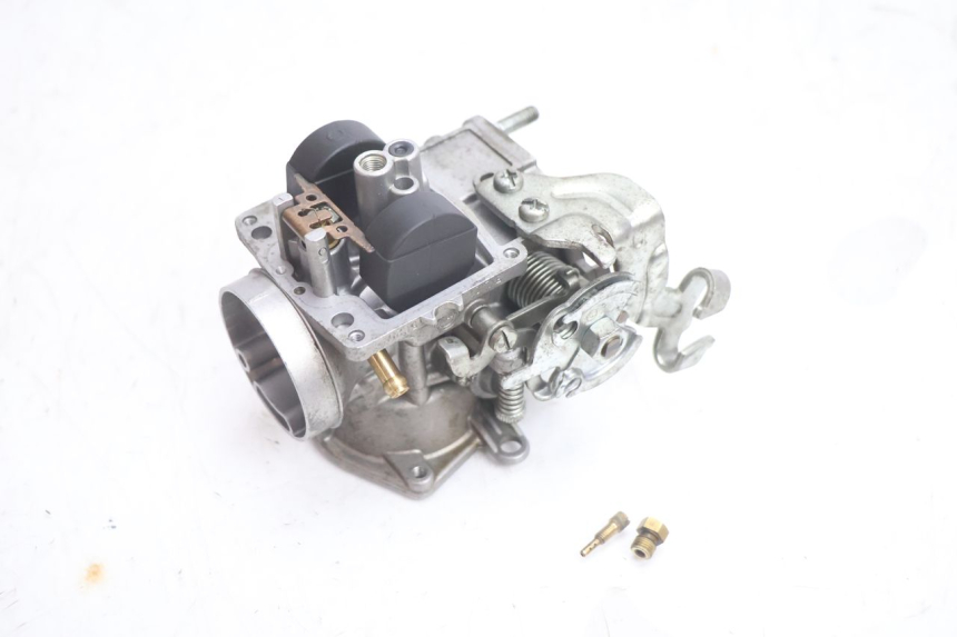 photo de CARBURETOR YAMAHA YP MAJESTY 125 (2002 - 2006) - Surface and material condition