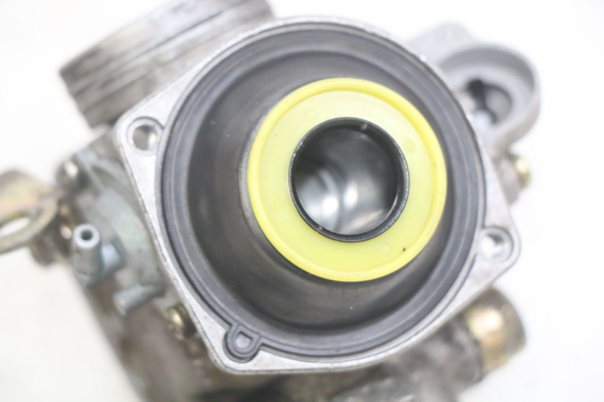 photo de CARBURETOR YIYING YY125T 125 (2006 - 2014) - Distinctive features