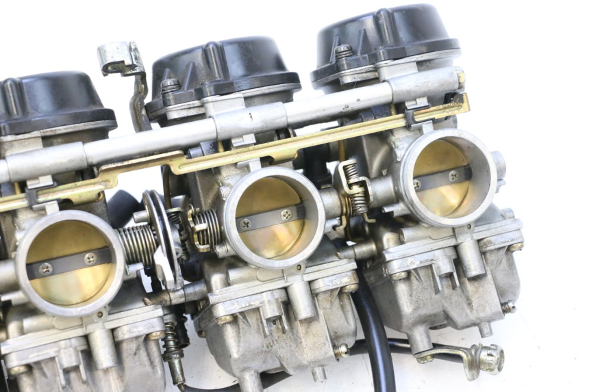photo de CARBURETOR YAMAHA YZF R GENESIS 750 (1993 - 1998) - Additional view of the item