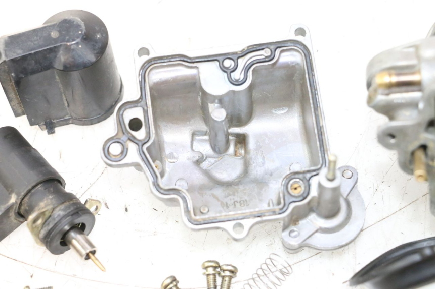 photo de CARBURETOR UNIVERSAL BIKE ZN50QT-11B 50 (2018 - 2021) - Supplementary product photo