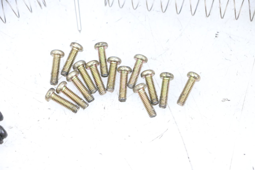 photo de CARBURETOR KAWASAKI ZR 7 750 (1999 - 2004) - High-resolution close-up