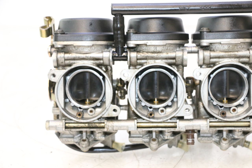 photo de CARBURETOR KAWASAKI ZX-6R ZX6R 600 (2000 - 2002) - Alternative perspective