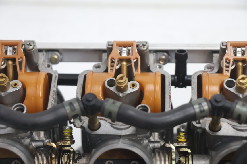 photo de CARBURETOR KAWASAKI ZX-6R ZX6R 600 (1995 - 1997) - Distinctive features