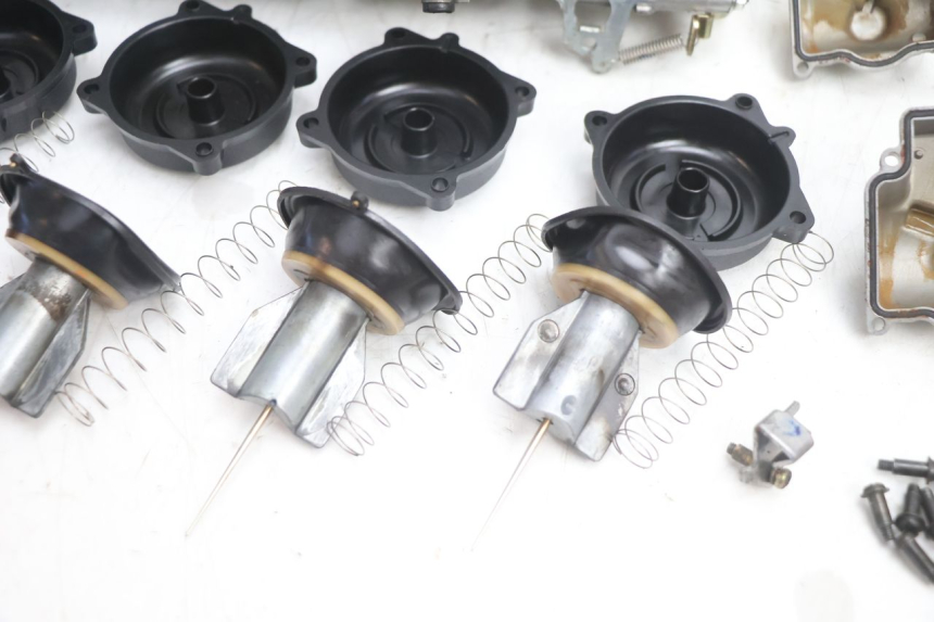 photo de CARBURETOR KAWASAKI ZX-6R ZX6R 600 (1995 - 1997) - Detailed visual inspection