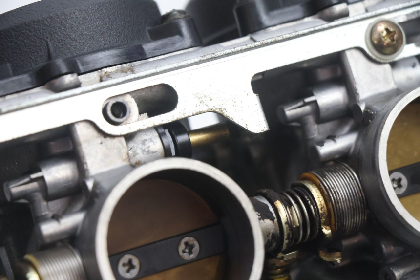 photo de CARBURETOR KAWASAKI ZX-6R ZX6R 600 (1995 - 1997) - Technical close-up