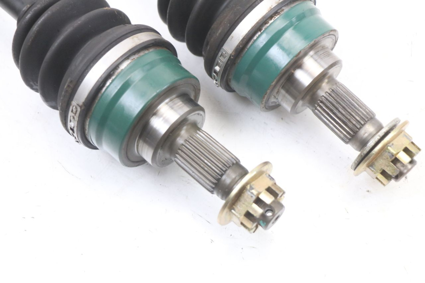 photo de REAR DRIVESHAFT HYTRACK HY S 4X4 410 (2013 - 2016) - Technical close-up