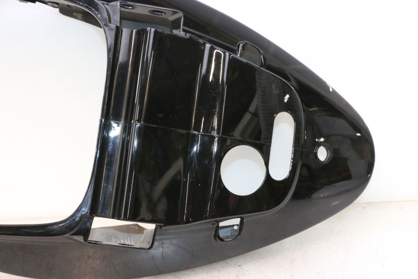 photo de REAR PANEL KYMCO AGILITY 4T 10" 50 (2005 - 2018) - Zoom on usage condition