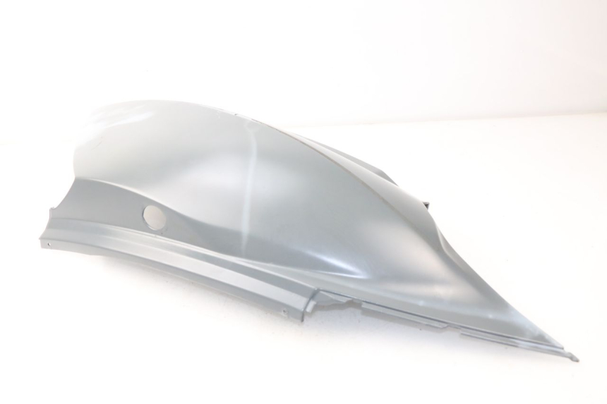 photo de REAR PANEL APRILIA ATLANTIC 125 (2003 - 2009) - Surface and material condition