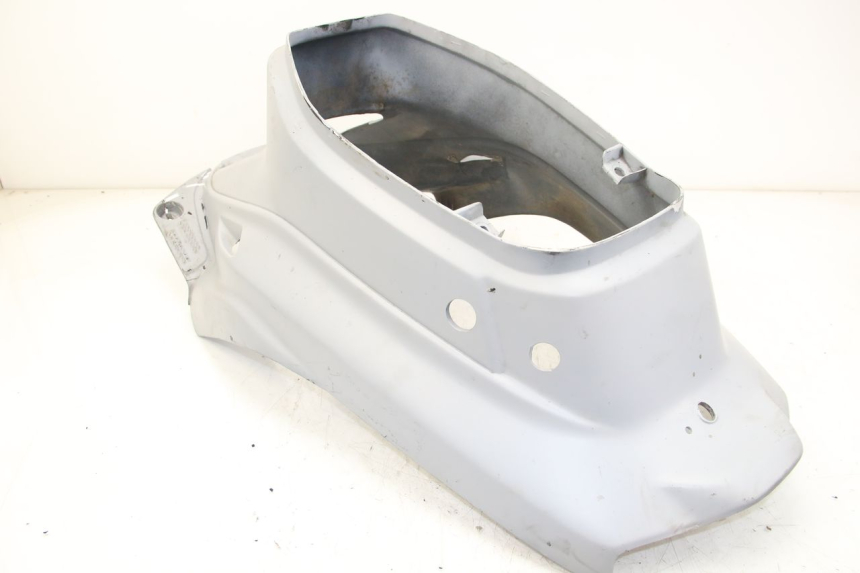 photo de REAR FAIRING MBK BOOSTER SPIRIT 50 (1999 - 2003) - Fixing points details