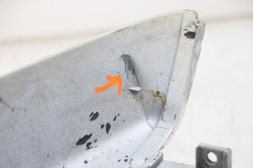 photo de REAR FAIRING MBK BOOSTER SPIRIT 50 (2004 - 2017) - Fixing points details