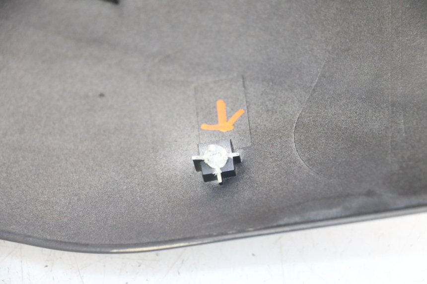 photo de REAR FAIRING KYMCO DINK 4T 50 (2007 - 2018) - Technical close-up