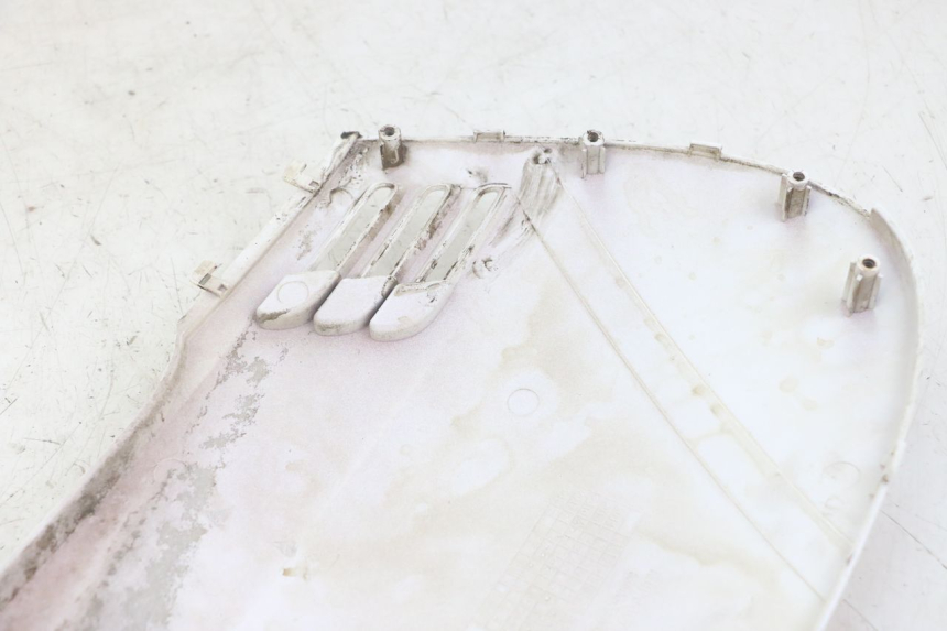 photo de REAR PANEL SYM FIDDLE 3 III 125 (2014 - 2020) - Technical close-up