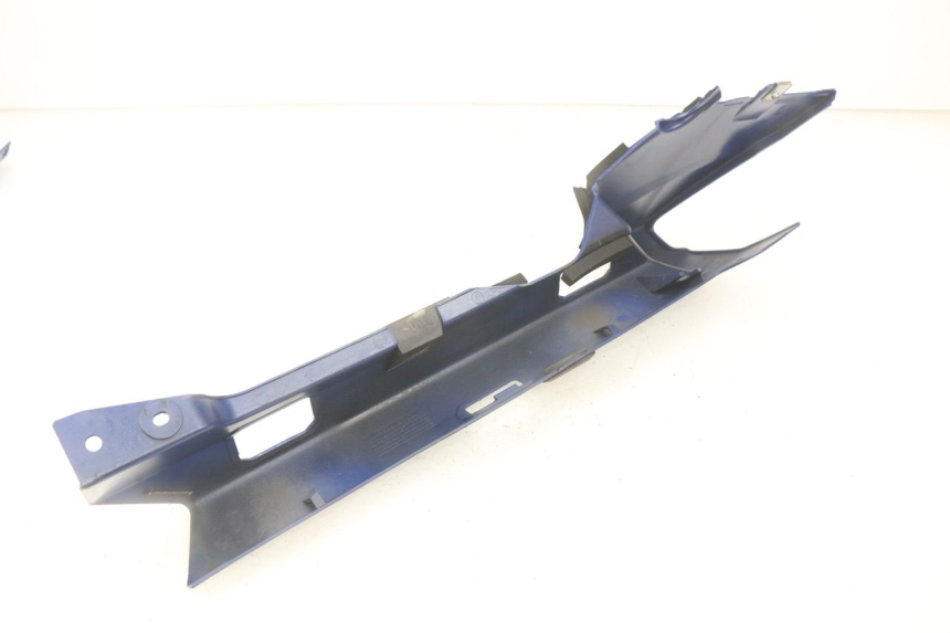 photo de REAR PANEL YAMAHA FJR ABS 1300 (2016 - 2020) - Alternative angle